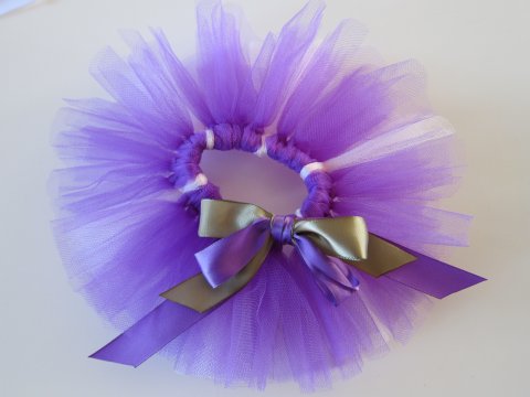 Lilla med hvid uden puf